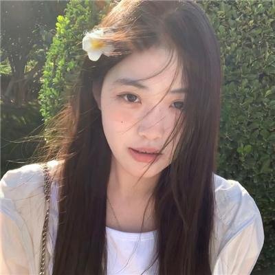 深蓝色的夜晚